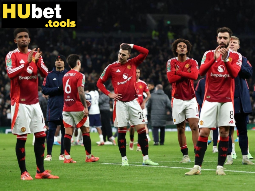 MU chưa thể khiến người hâm mộ của họ yên tâm với phong độ hiện tại (Ảnh: Goal) MU chưa thể khiến người hâm mộ của họ yên tâm với phong độ hiện tại (Ảnh: Goal)